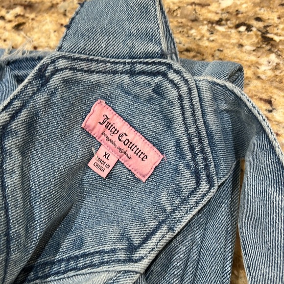 JUICY COUTURE DENIM WIDE LEG OVERALL WITH RELEASE HEM in Medium Wash XLarge - Picture 5 of 11